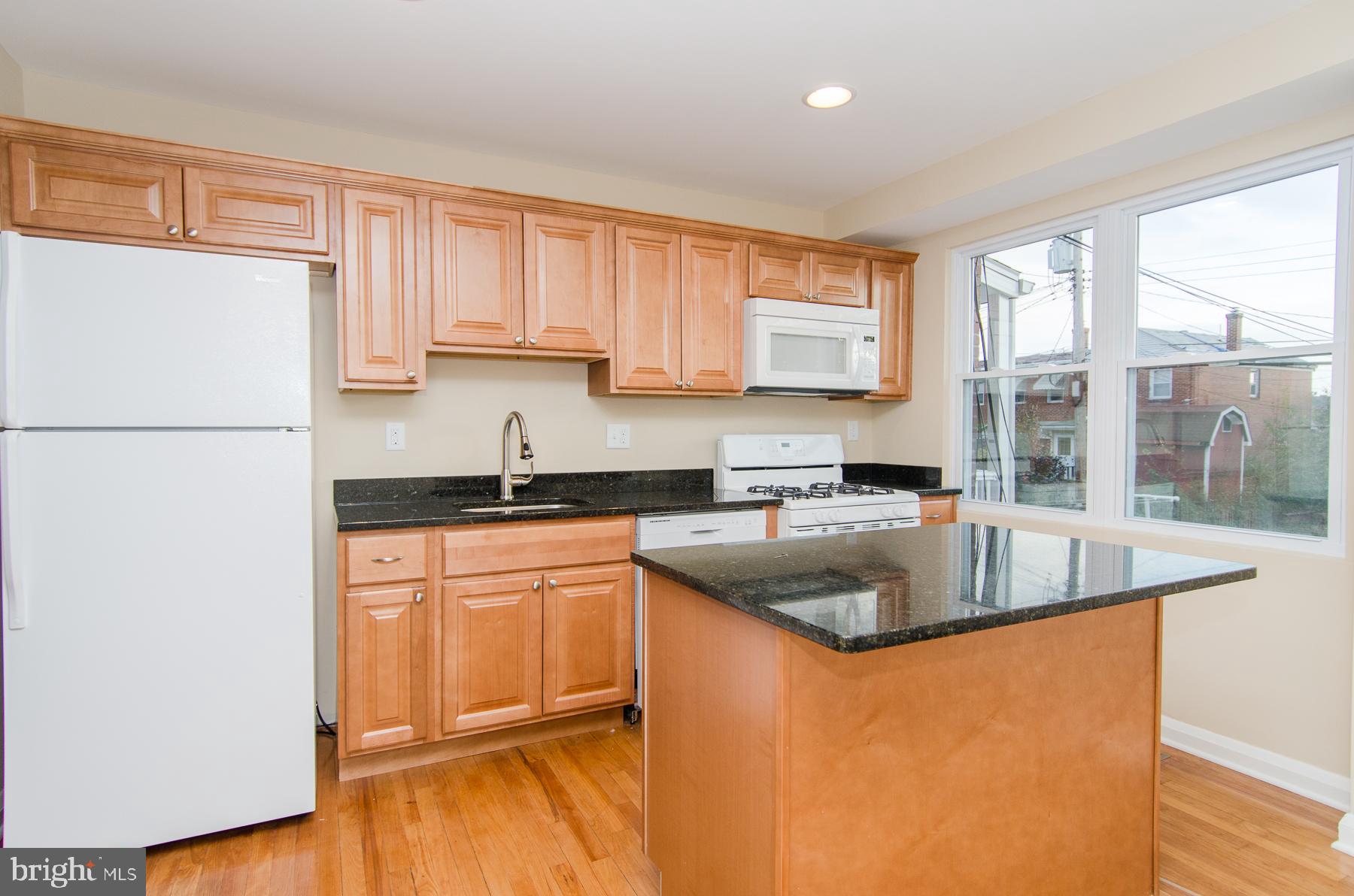 6819 Belclare Road Baltimore, MD 21222 - Photo 6 of 25