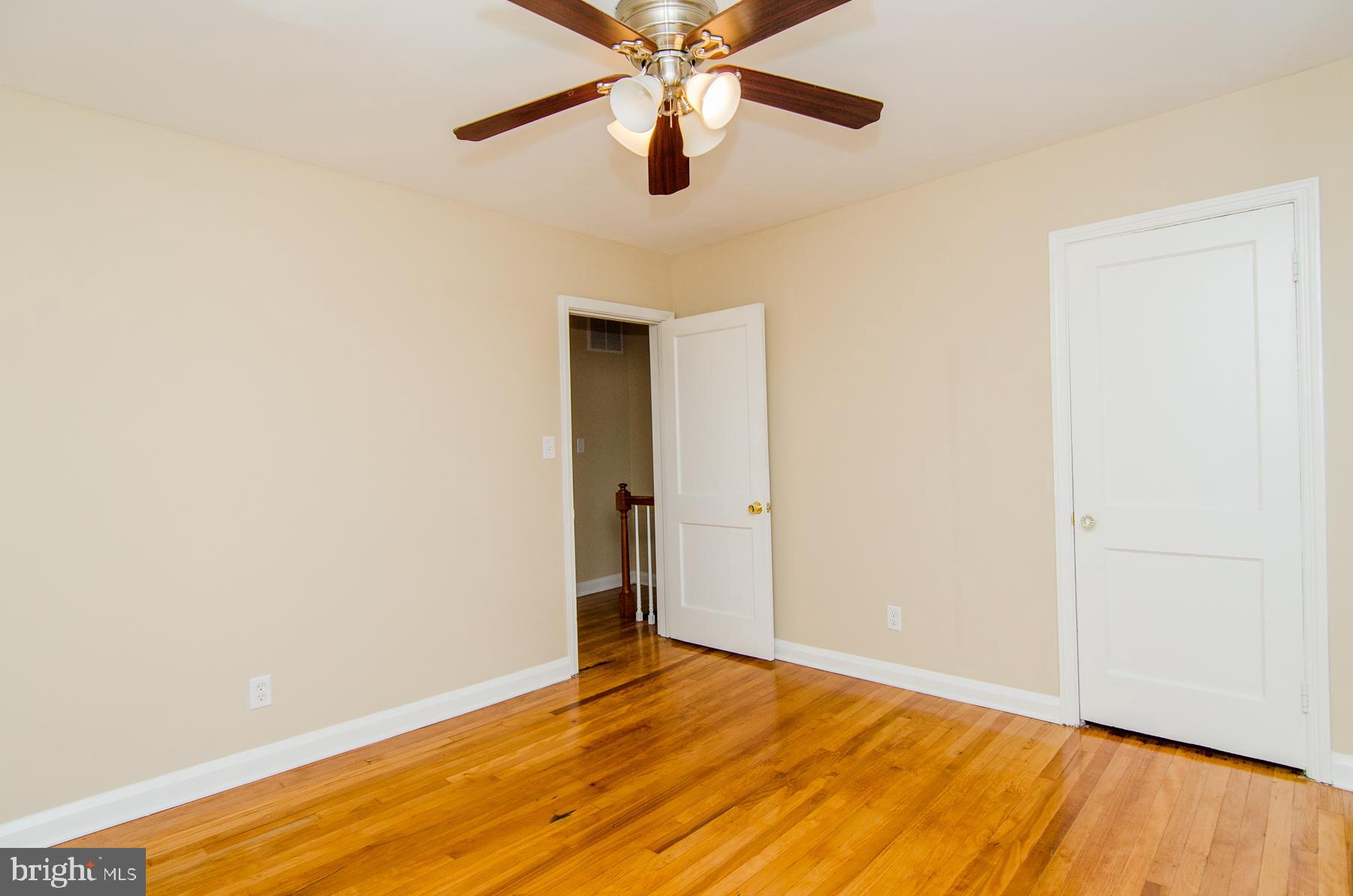6819 Belclare Road Baltimore, MD 21222 - Photo 9 of 25