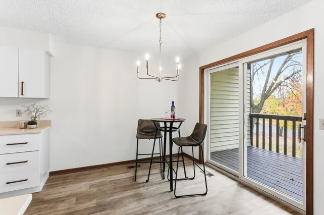 $182,500 | 1923 Fox Ridge Road, Unit B, West St. Paul, MN 55118