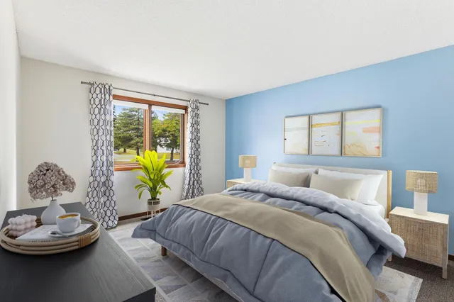 $182,500 | 1923 Fox Ridge Road, Unit B, West St. Paul, MN 55118