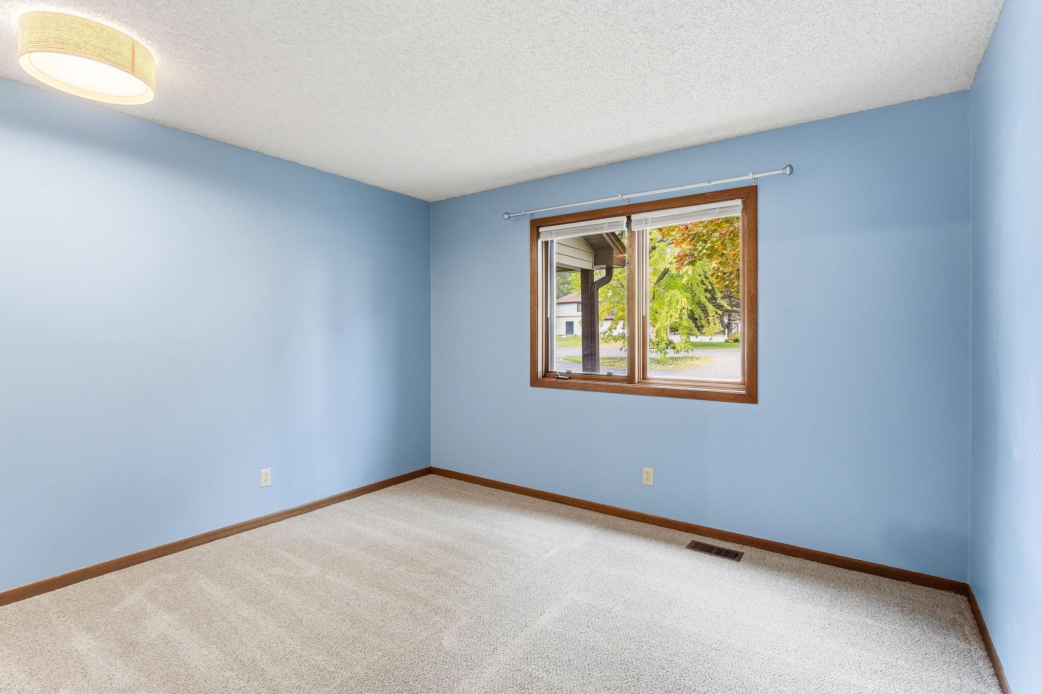 1923 Fox Ridge Road, Unit B West St. Paul, MN 55118 - Photo 21 of 34