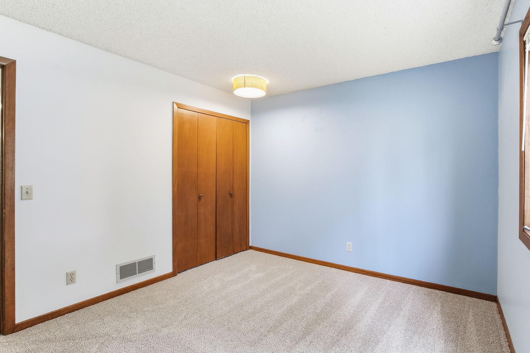 1923 Fox Ridge Road, Unit B West St. Paul, MN 55118 - Photo 22 of 34