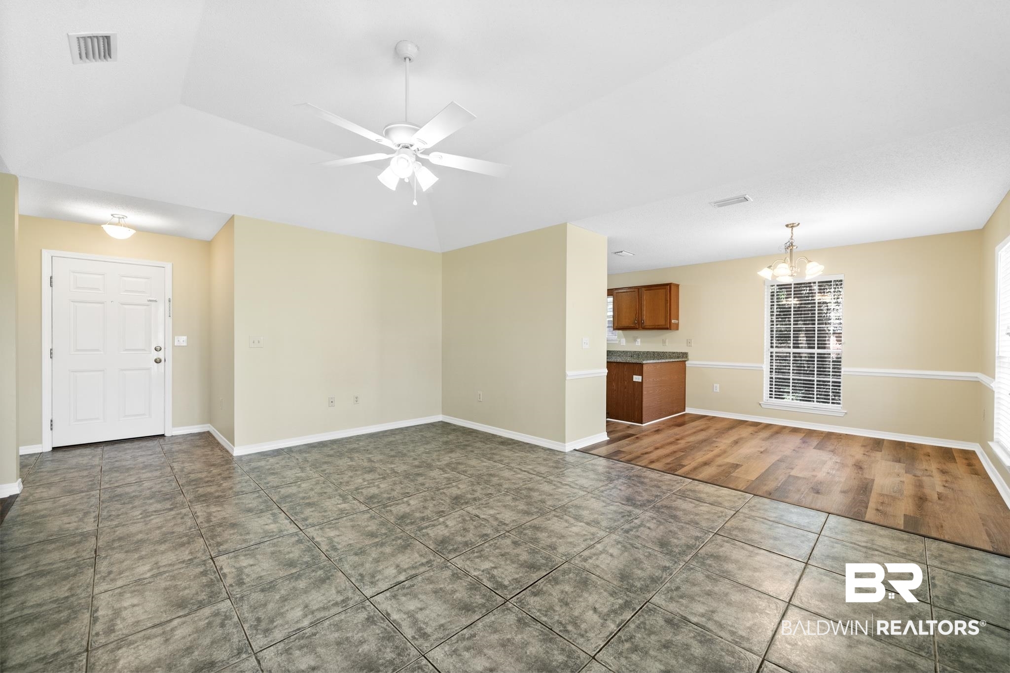 415 Hamilton Boulevard Foley, AL 36535 - Photo 5 of 39