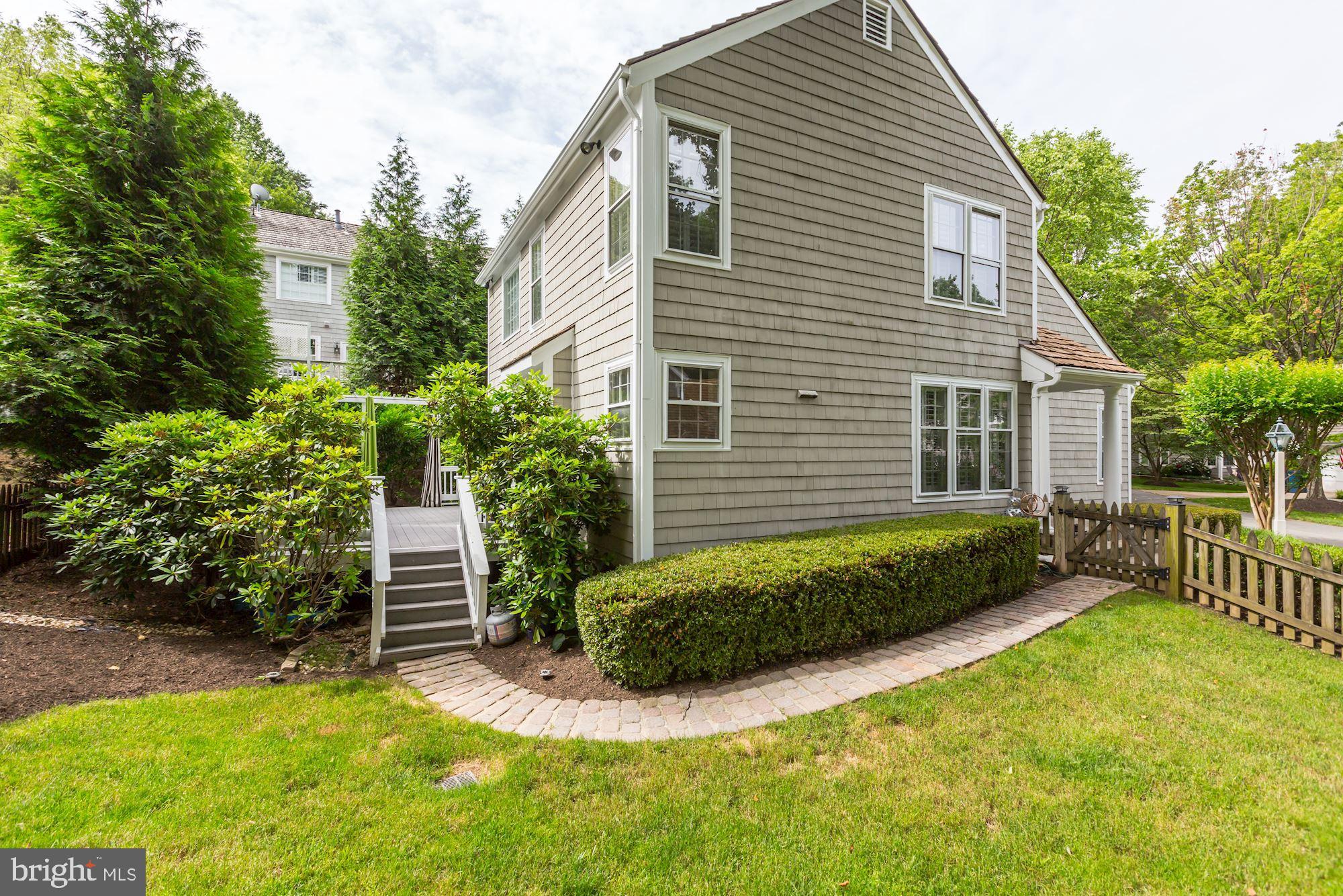 11614 Springhouse Place Reston, VA 20194 - Photo 7 of 15 Gallery Image 7
