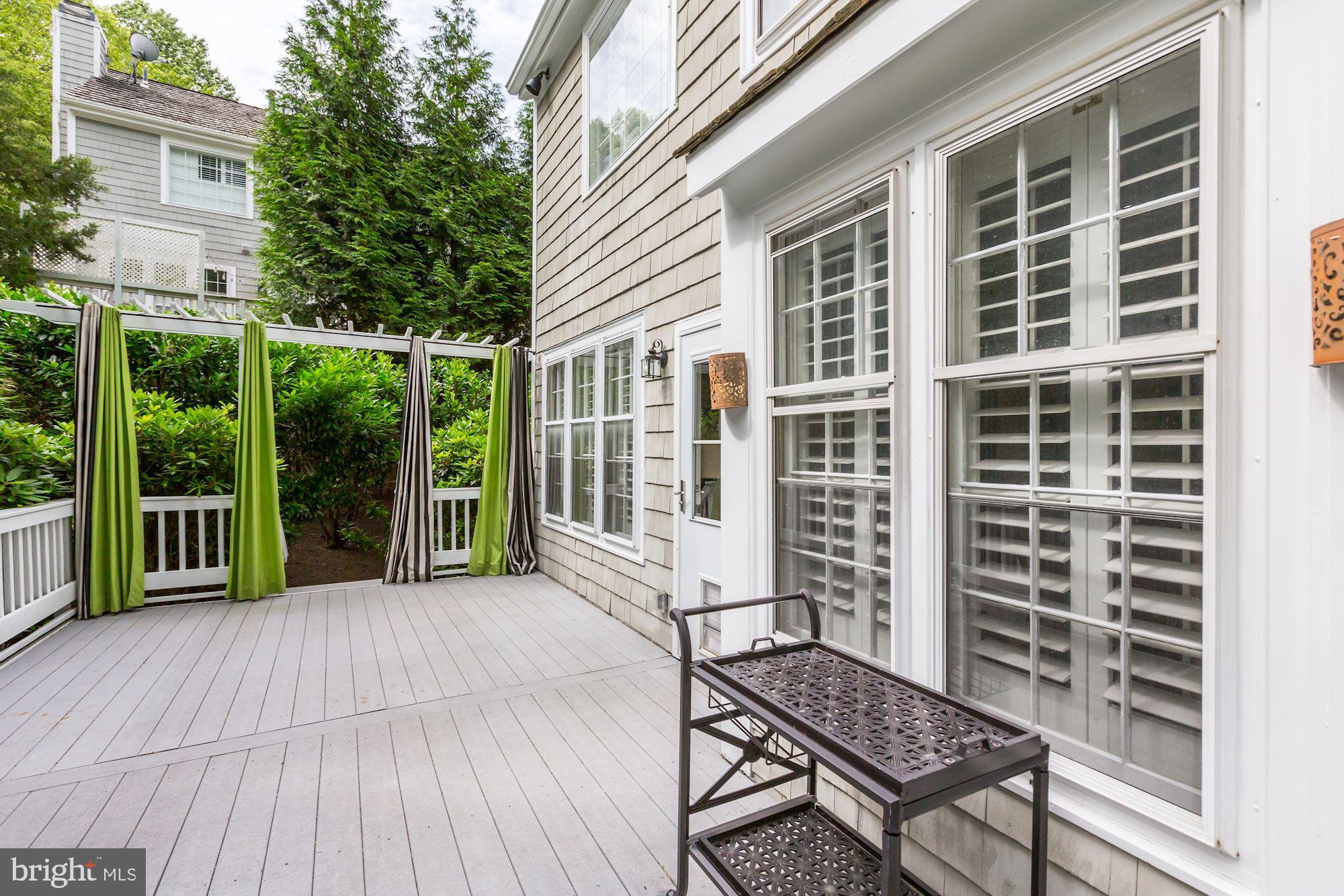 11614 Springhouse Place Reston, VA 20194 - Photo 9 of 15 Gallery Image 9
