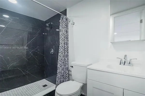 $1,800 | 595 Northwest 139th Terrace, Unit 2, North Miami, FL 33168