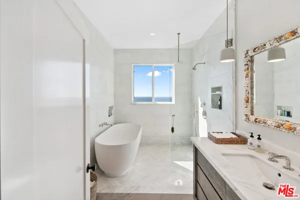 $25,000 | 29680 Zuma Bay Way, Malibu, CA 90265