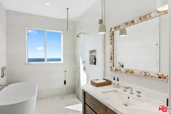 $25,000 | 29680 Zuma Bay Way, Malibu, CA 90265