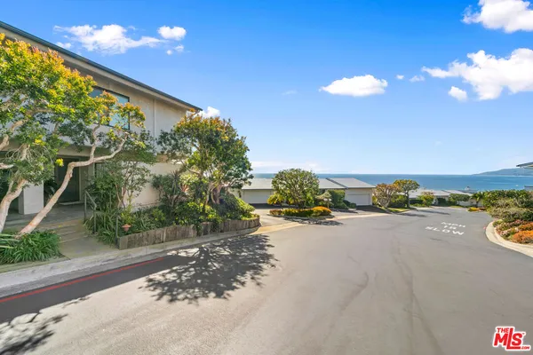 $25,000 | 29680 Zuma Bay Way, Malibu, CA 90265