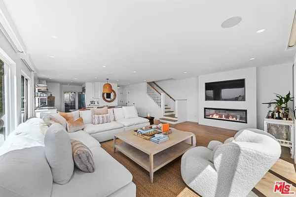 $25,000 | 29680 Zuma Bay Way, Malibu, CA 90265