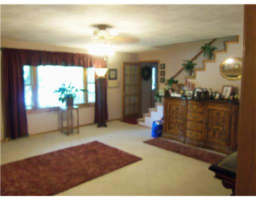 63181 Oak Road South Bend, IN 46614 - Photo 3 of 23