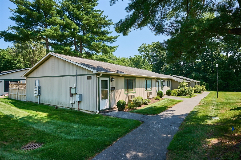 170 East Hadley Road, Unit 85 Amherst, MA 01002 - Photo 12 of 22 Gallery Image 12