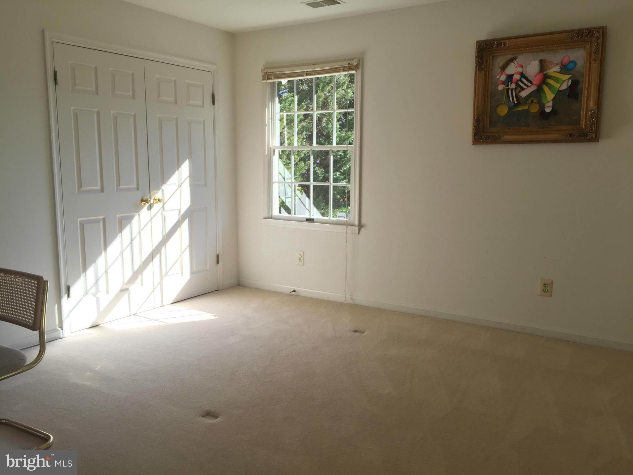510 Ridge Road Southwest Vienna, VA 22180 - Photo 17 of 28 Bedroom 2