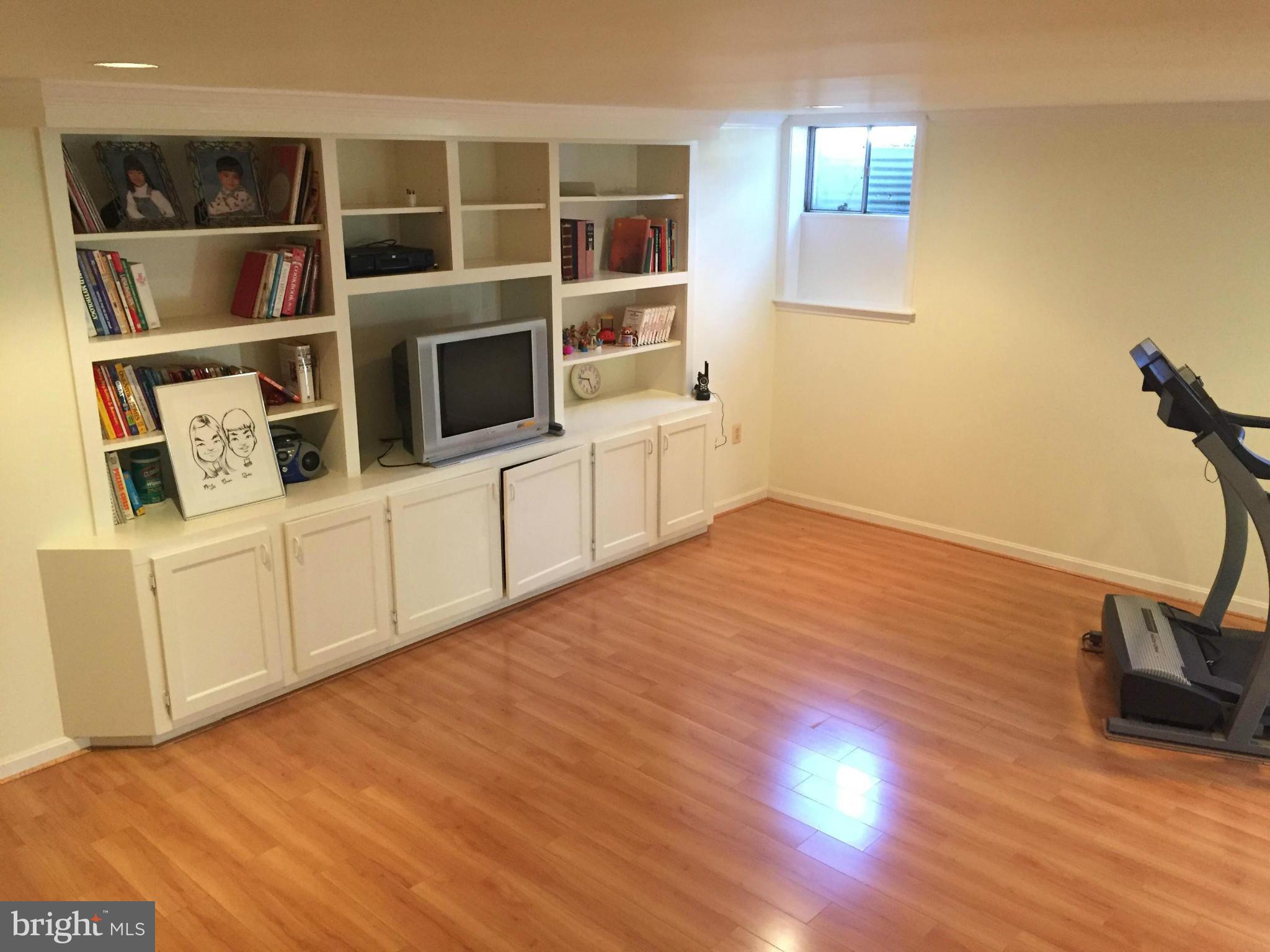510 Ridge Road Southwest Vienna, VA 22180 - Photo 21 of 28 Basement