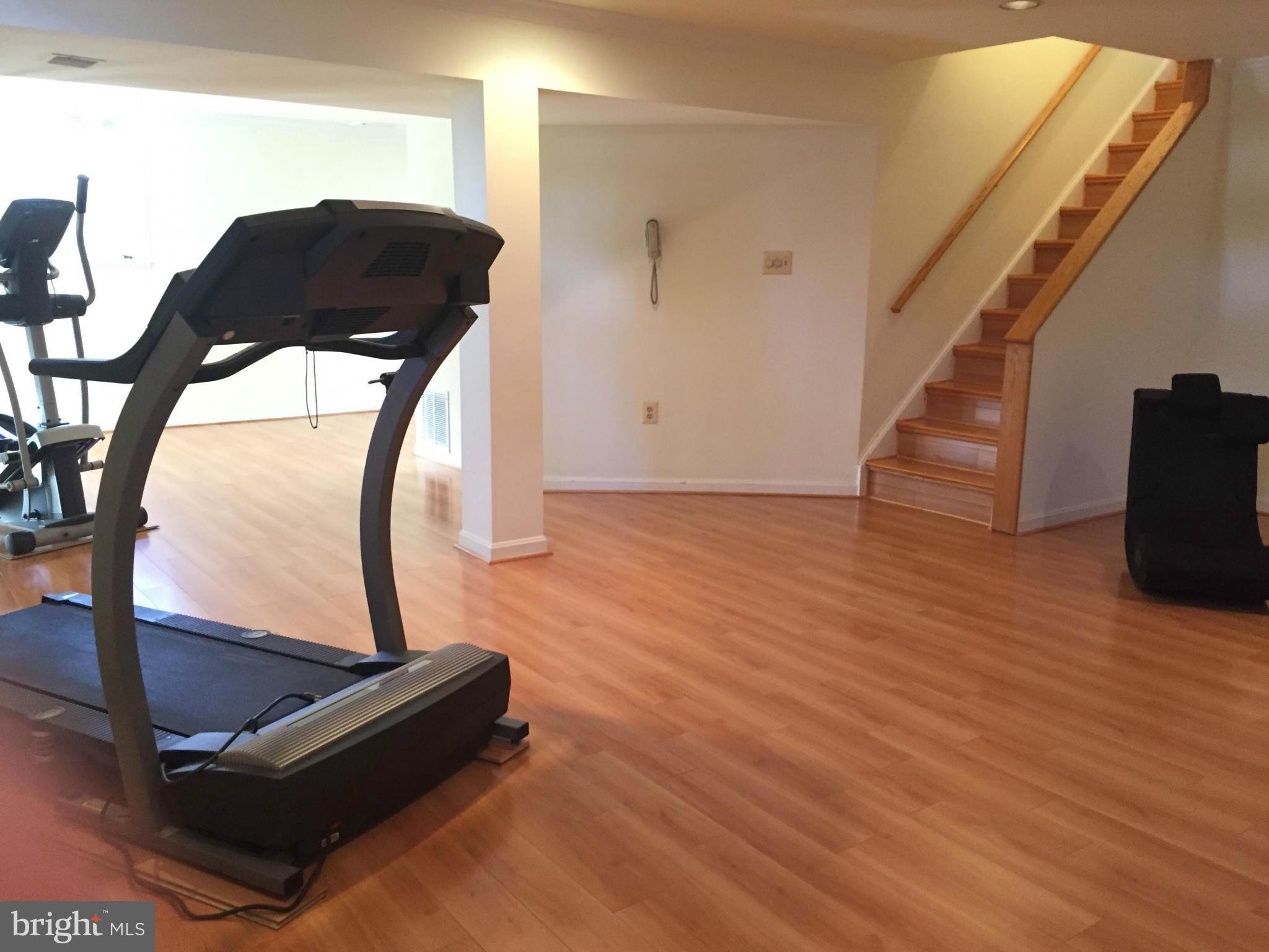 510 Ridge Road Southwest Vienna, VA 22180 - Photo 22 of 28 Basement