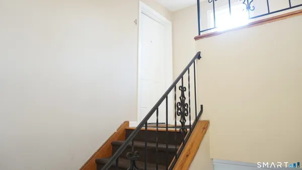 $2,200 | 28-30 Sampson Street, Unit 4, Bridgeport, CT 06606