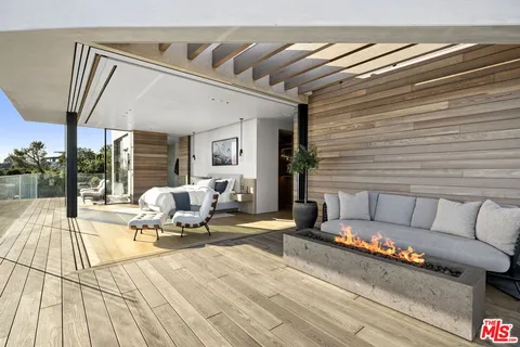 $30,000,000 | Undisclosed Address, Malibu, CA 90265