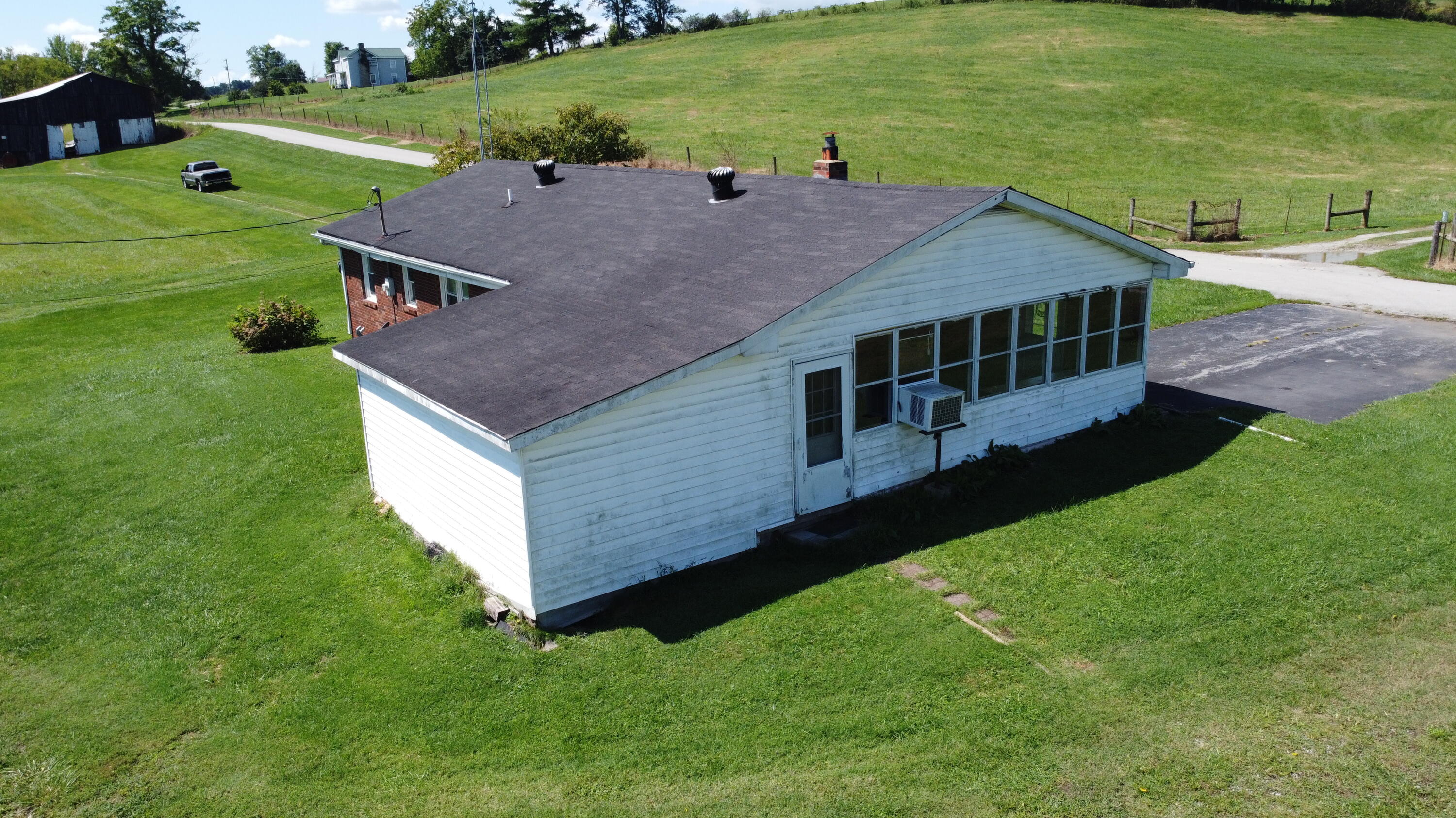 676 Plum Lick Road Paris, KY 40361 - Photo 21 of 31 DJI_0582