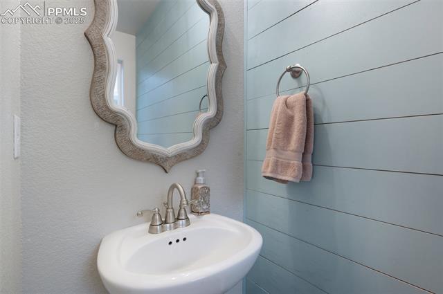6038 Jorie Road Colorado Springs, CO 80927 - Photo 14 of 41 Main floor bath