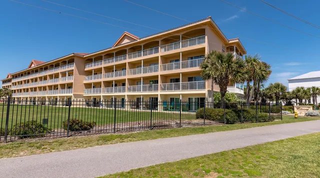 $574,900 | 2076 Scenic Gulf Drive, Unit 4010, Miramar Beach, FL 32550