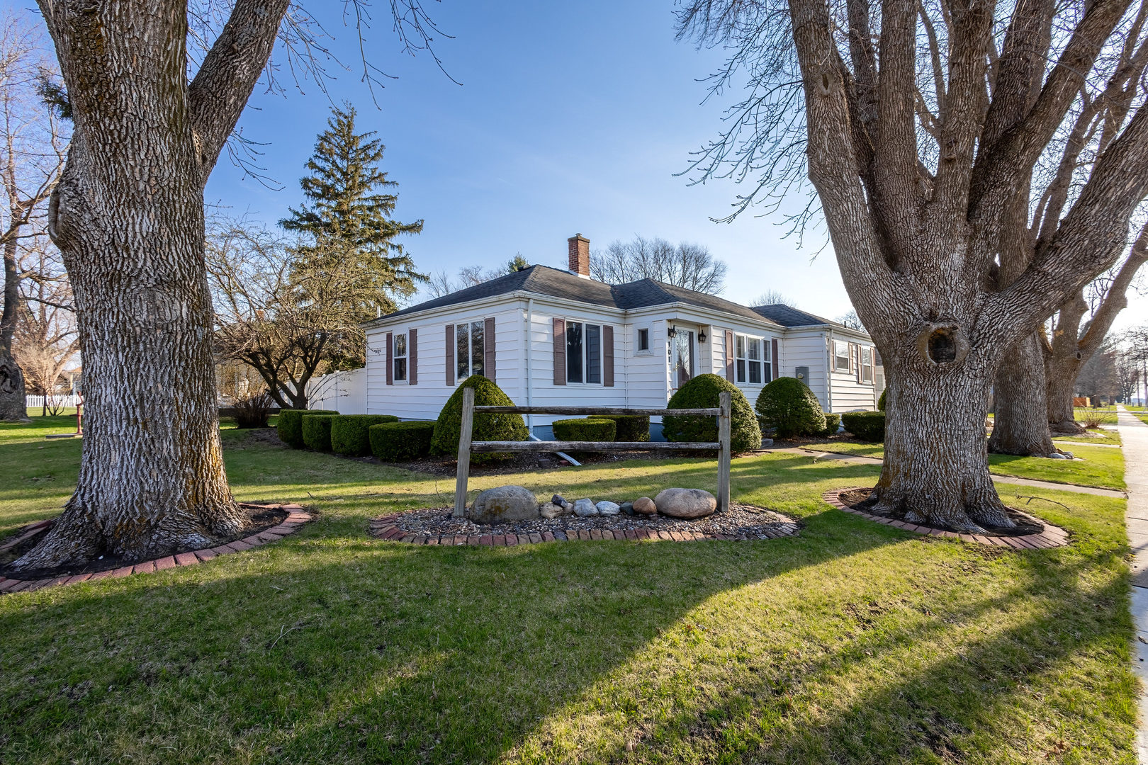 101 East D Street Alpha, IL 61413 - Photo 2 of 42