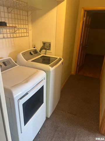 $190,000 | 3638 84th Route, Thomson, IL 61285