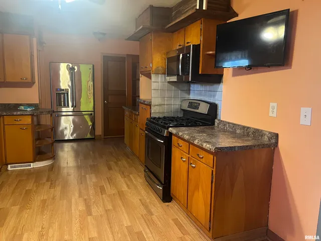 $190,000 | 3638 84th Route, Thomson, IL 61285