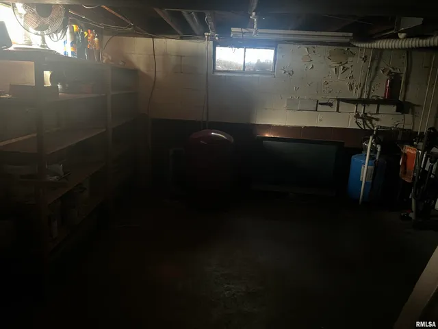 $190,000 | 3638 84th Route, Thomson, IL 61285