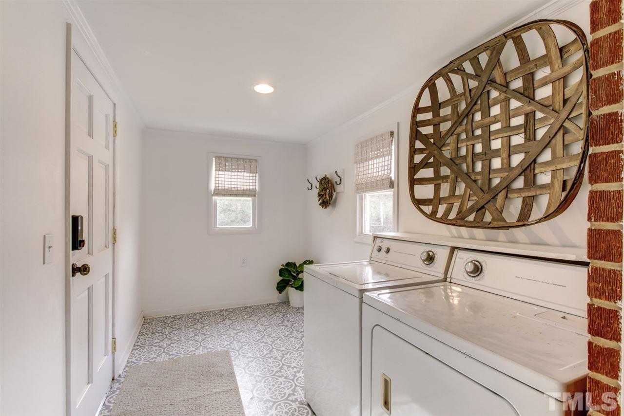 810 Pendergrass Road Sanford, NC 27330 - Photo 4 of 29 Gallery Image 4