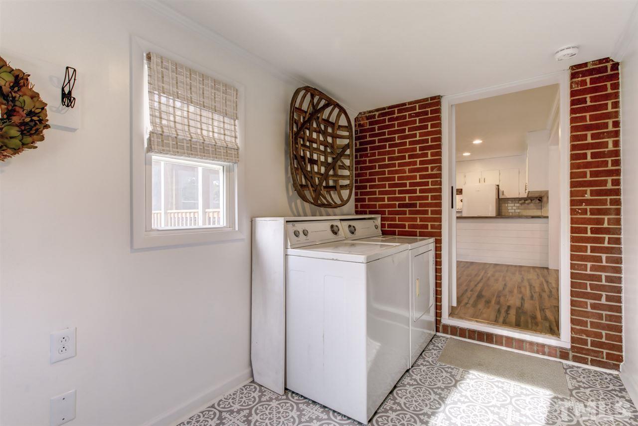 810 Pendergrass Road Sanford, NC 27330 - Photo 5 of 29 Gallery Image 5
