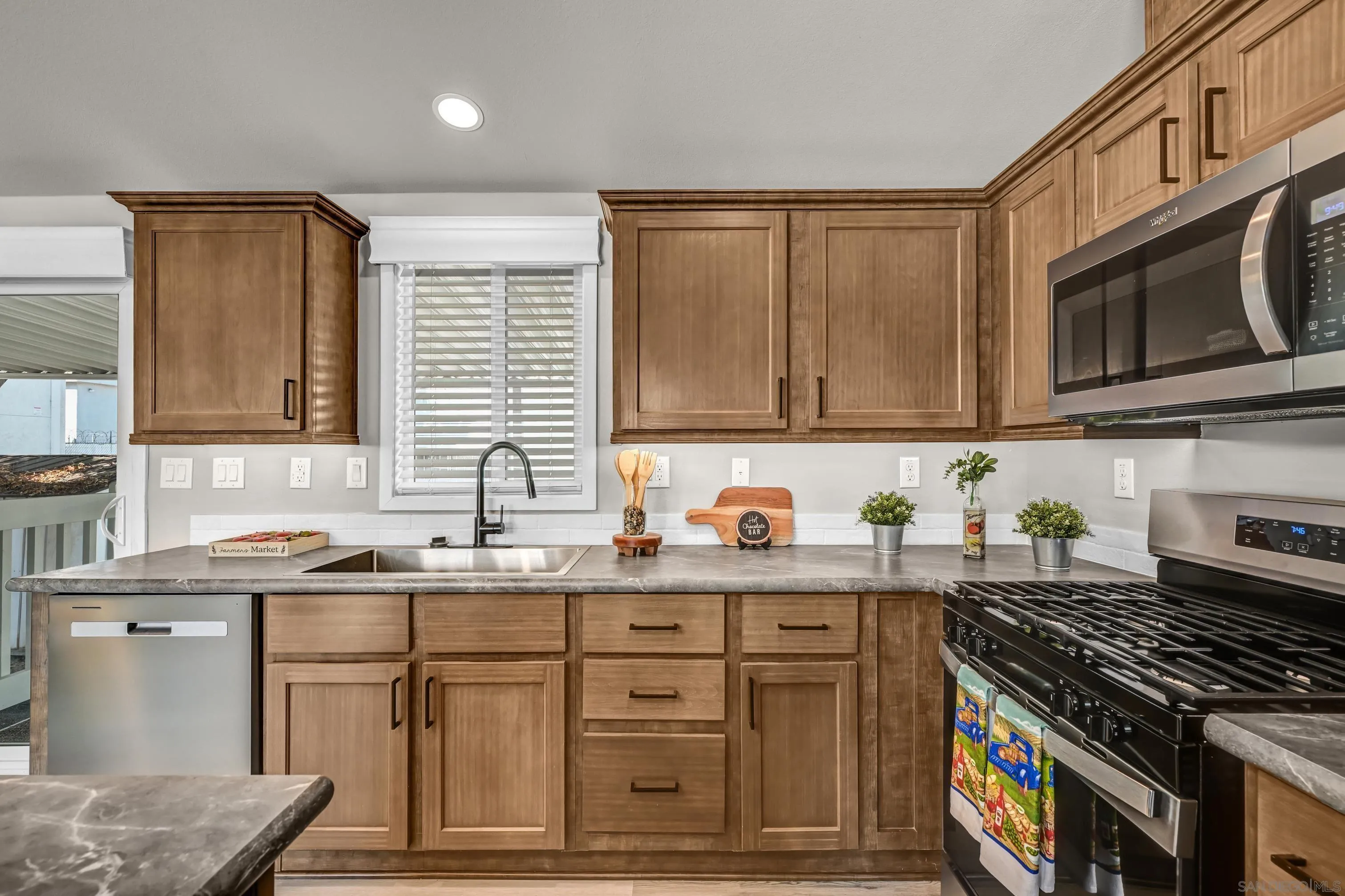 1174 East Main Street, Unit 31 El Cajon, CA 92021 - Photo 12 of 24