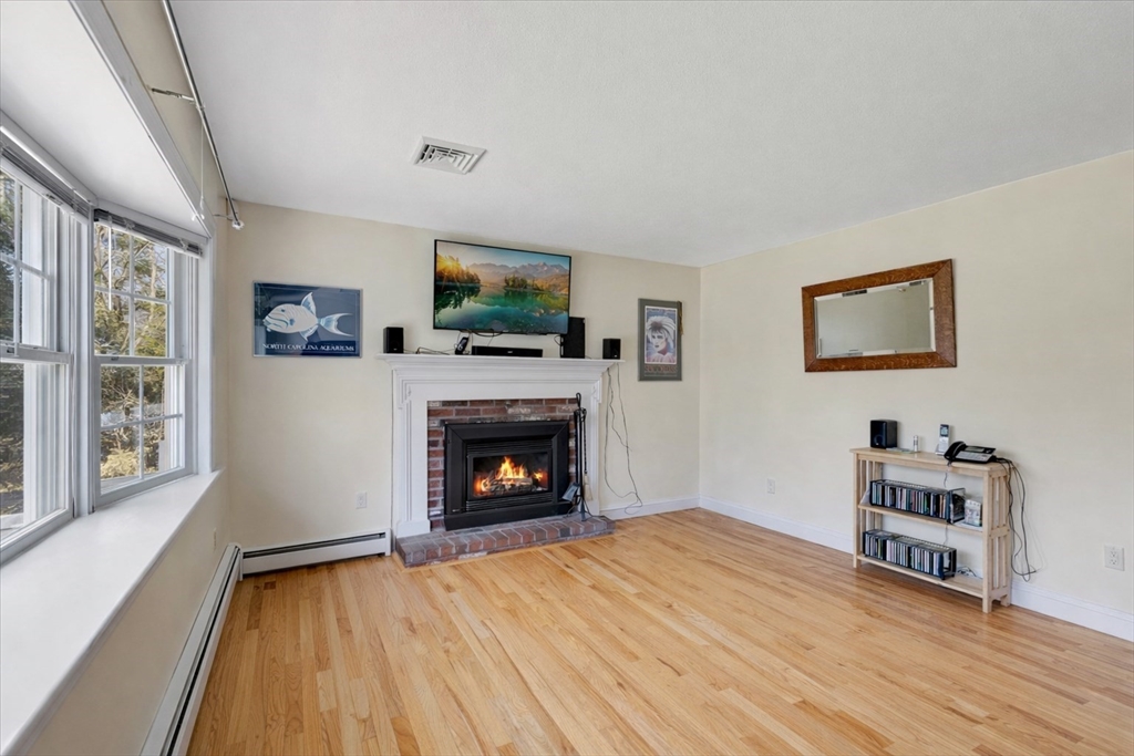 1820 Santuit-Newtown Road Barnstable, MA 02635 - Photo 12 of 36