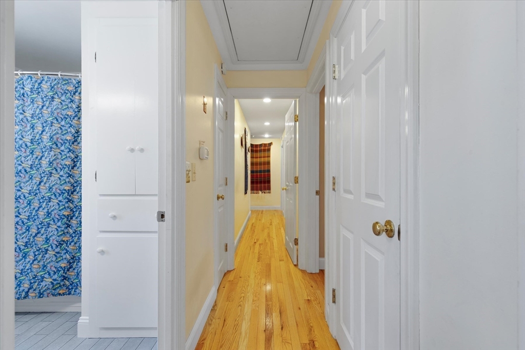 1820 Santuit-Newtown Road Barnstable, MA 02635 - Photo 13 of 36