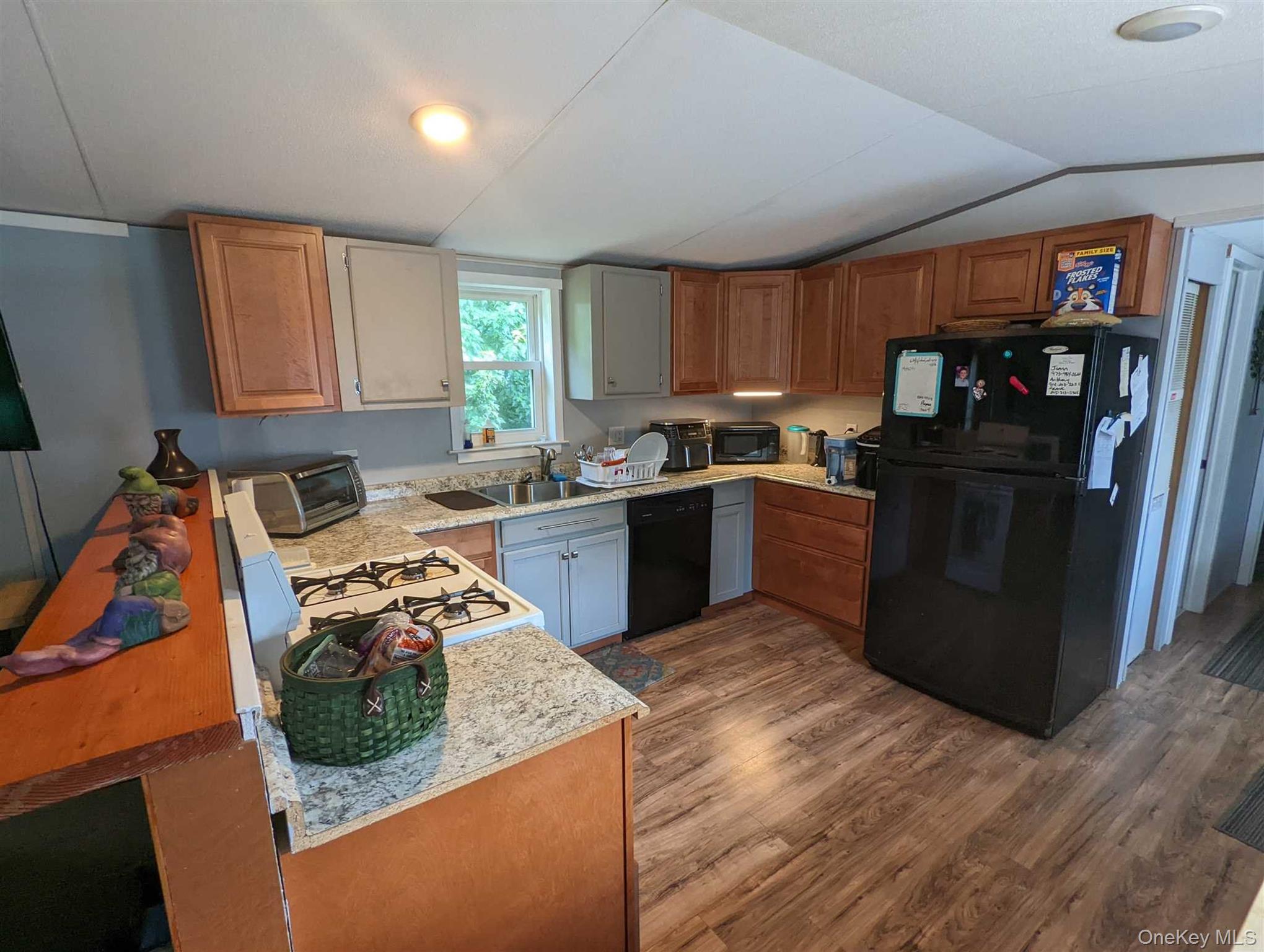 2898 Rte 9W New Windsor, NY 12553 - Photo 5 of 13