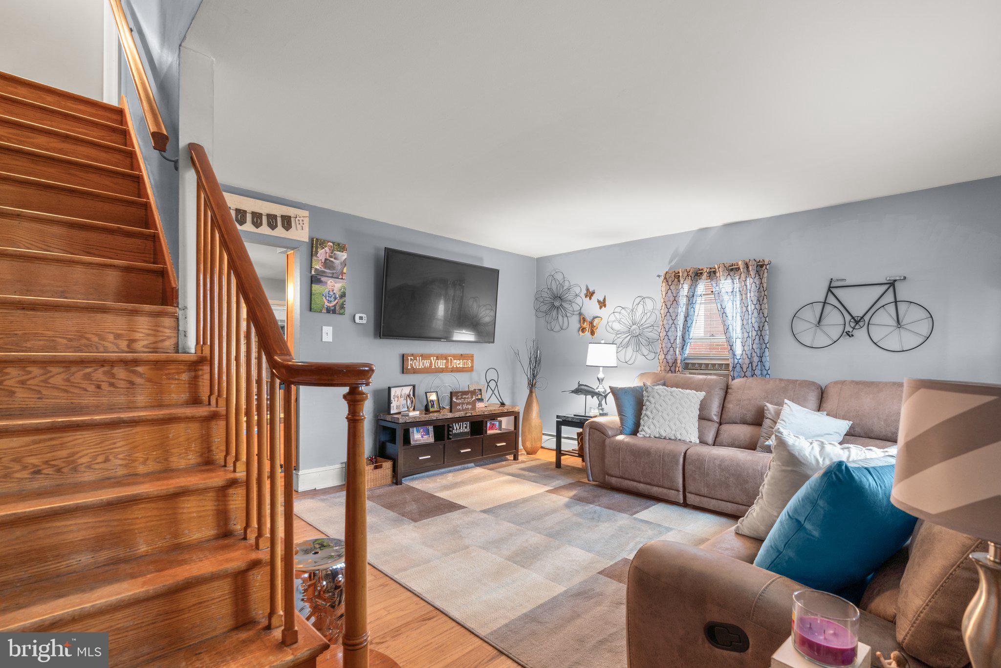 238 Carroll Road Pasadena, MD 21122 - Photo 4 of 38 Gallery Image 4