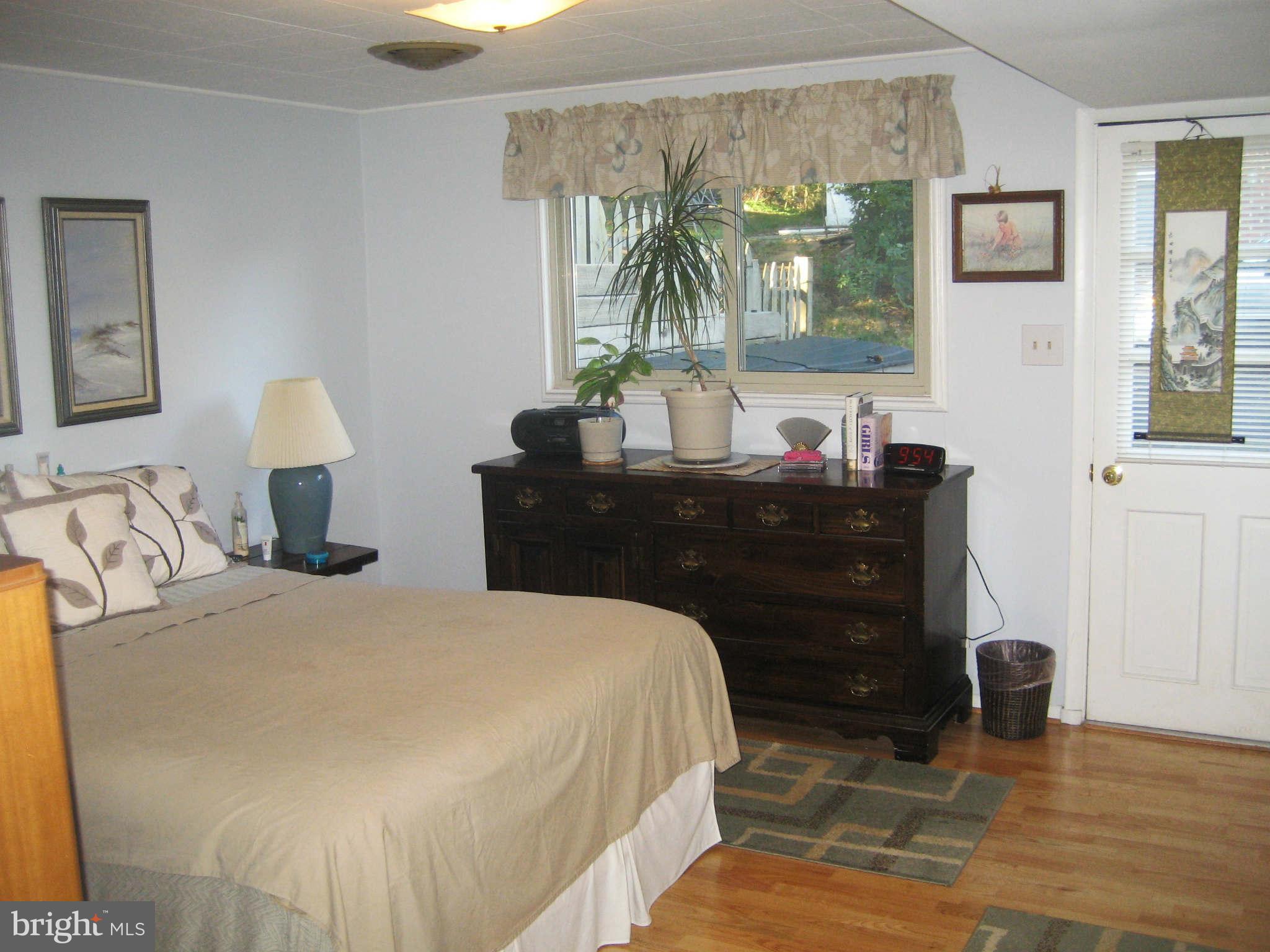 6815 Old Chesterbrook Road McLean, VA 22101 - Photo 11 of 30 Bedroom