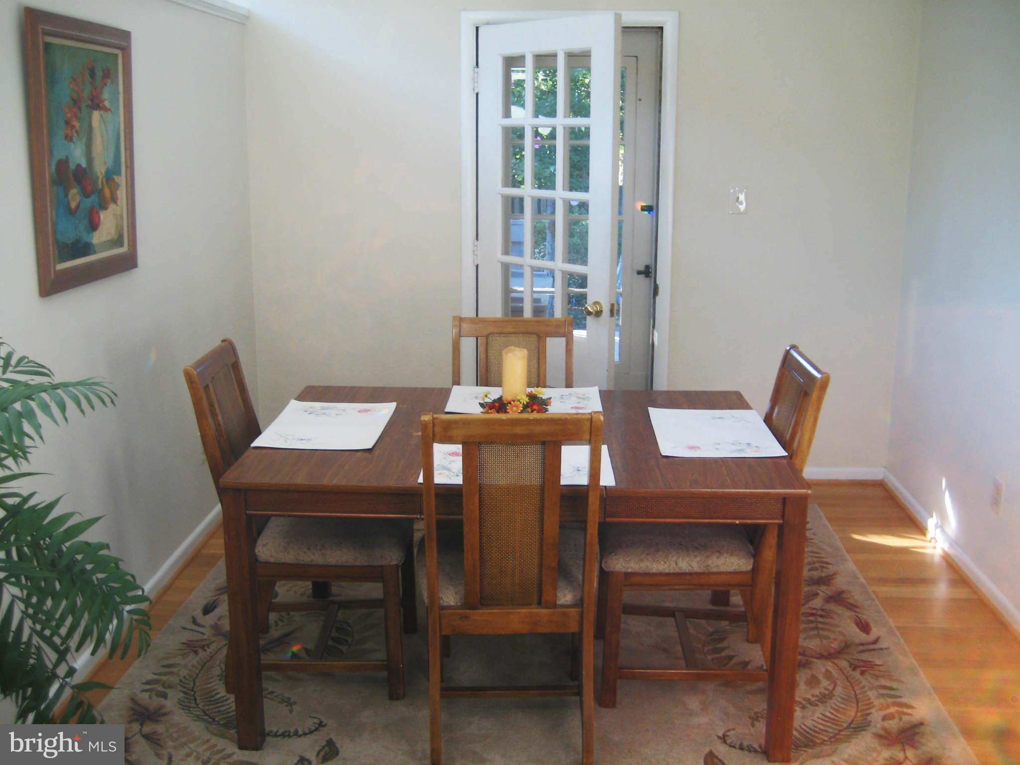 6815 Old Chesterbrook Road McLean, VA 22101 - Photo 17 of 30 Dining Room