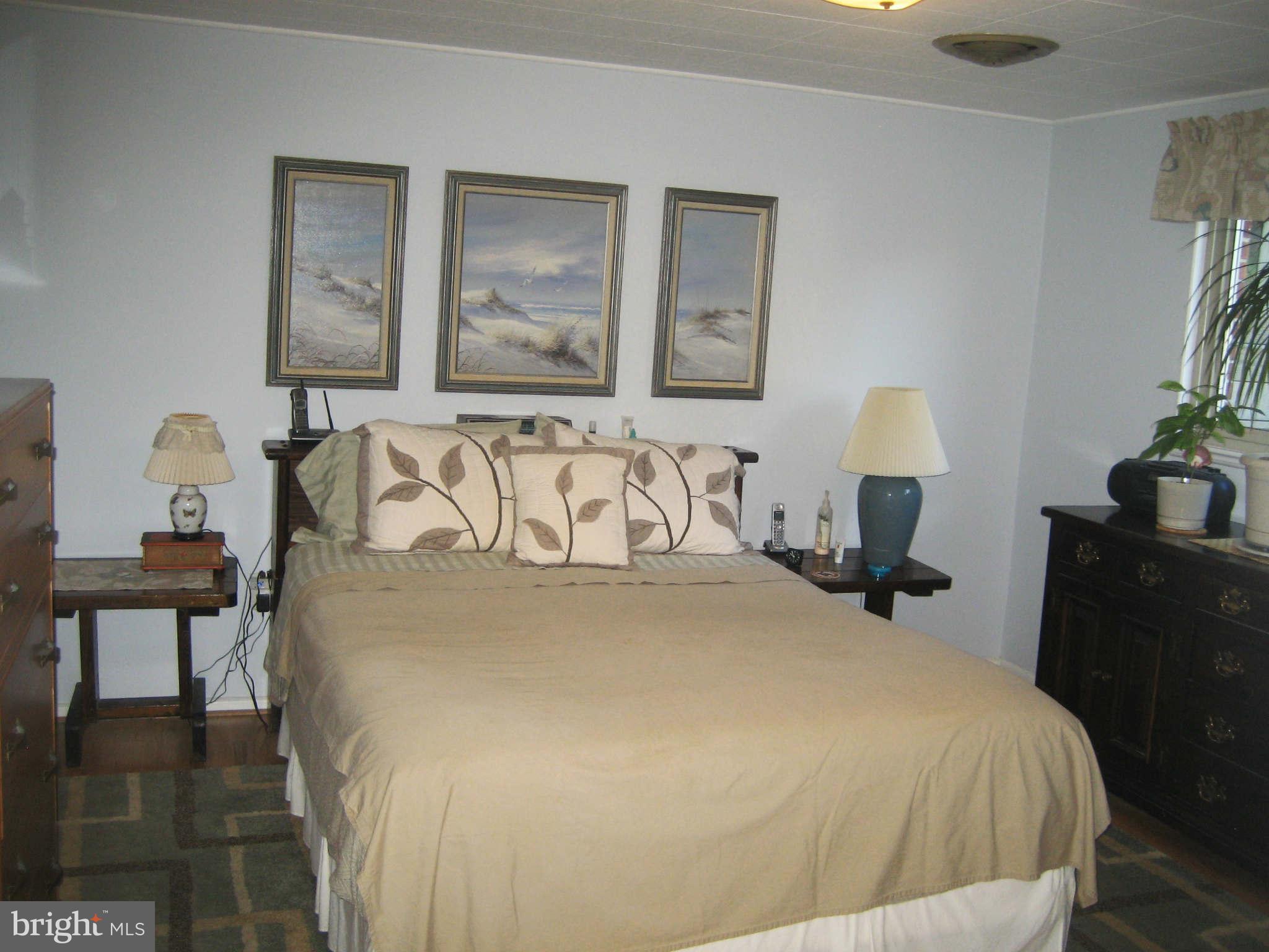 6815 Old Chesterbrook Road McLean, VA 22101 - Photo 10 of 30 Bedroom