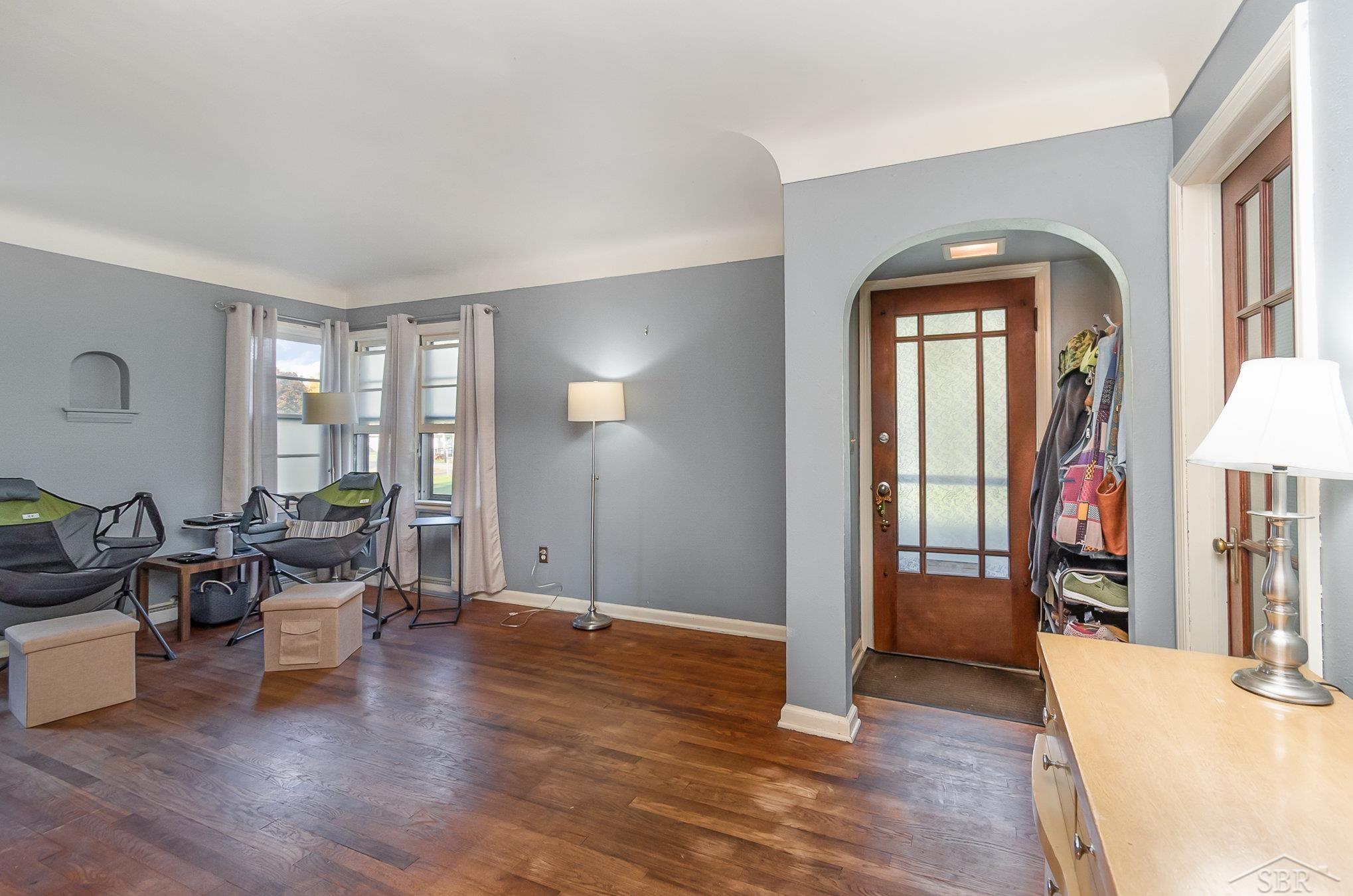 3774 Mack Road Saginaw, MI 48601 - Photo 7 of 18 50127296-6.JPG