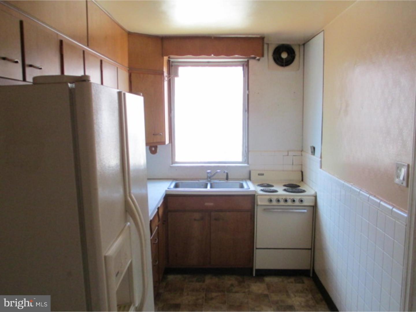 628 Andover Road Upper Darby, PA 19082 - Photo 9 of 20 Kitchen