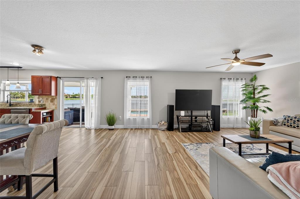 5325 Sandy Shell Drive Apollo Beach, FL 33572 - Photo 12 of 84