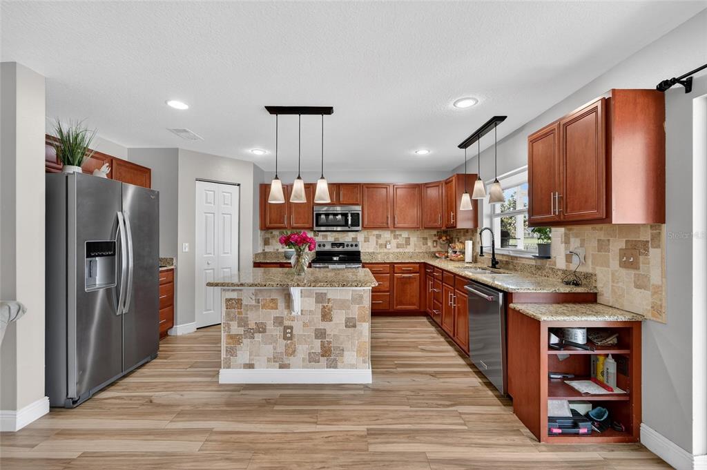 5325 Sandy Shell Drive Apollo Beach, FL 33572 - Photo 19 of 84