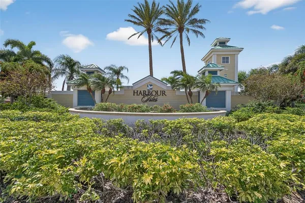 $474,000 | 5325 Sandy Shell Drive, Apollo Beach, FL 33572