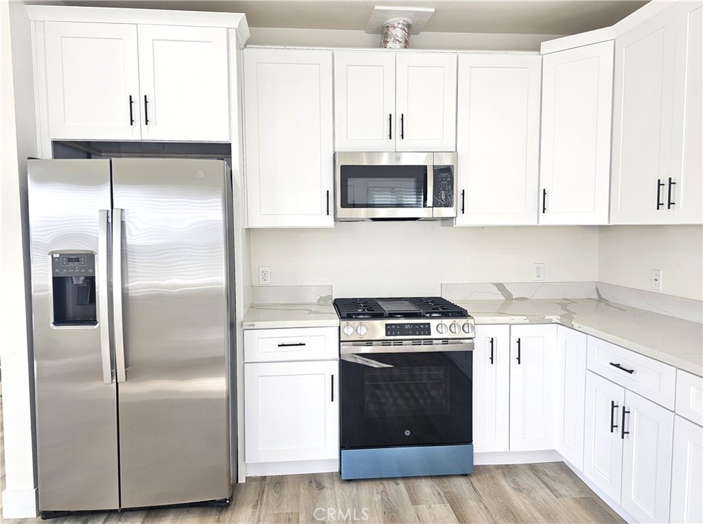 9325 Magnolia Avenue, Unit A Riverside, CA 92503 - Photo 5 of 14