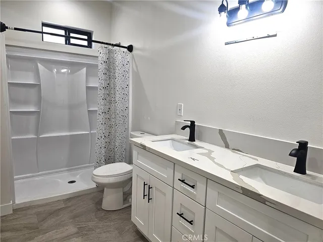 $5,500 | 9325 Magnolia Avenue, Unit A, Riverside, CA 92503