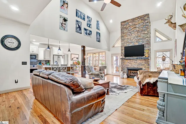 $1,199,000 | 116 Edens Shoals Court, Six Mile, SC 29682