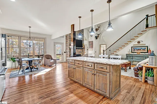 $1,199,000 | 116 Edens Shoals Court, Six Mile, SC 29682