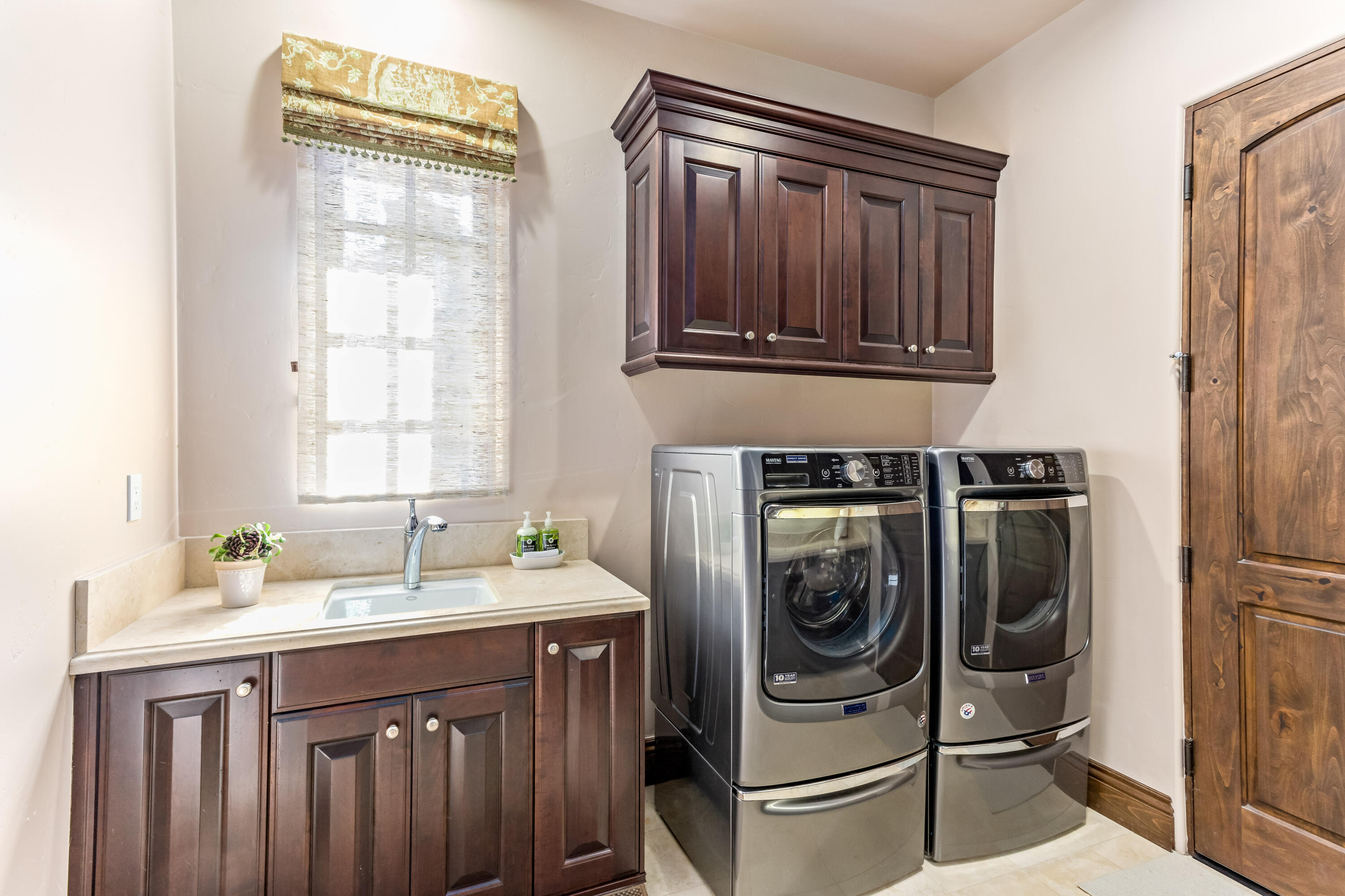 7732 Kestrel Lane Goleta, CA 93117 - Photo 13 of 33 Laundry room