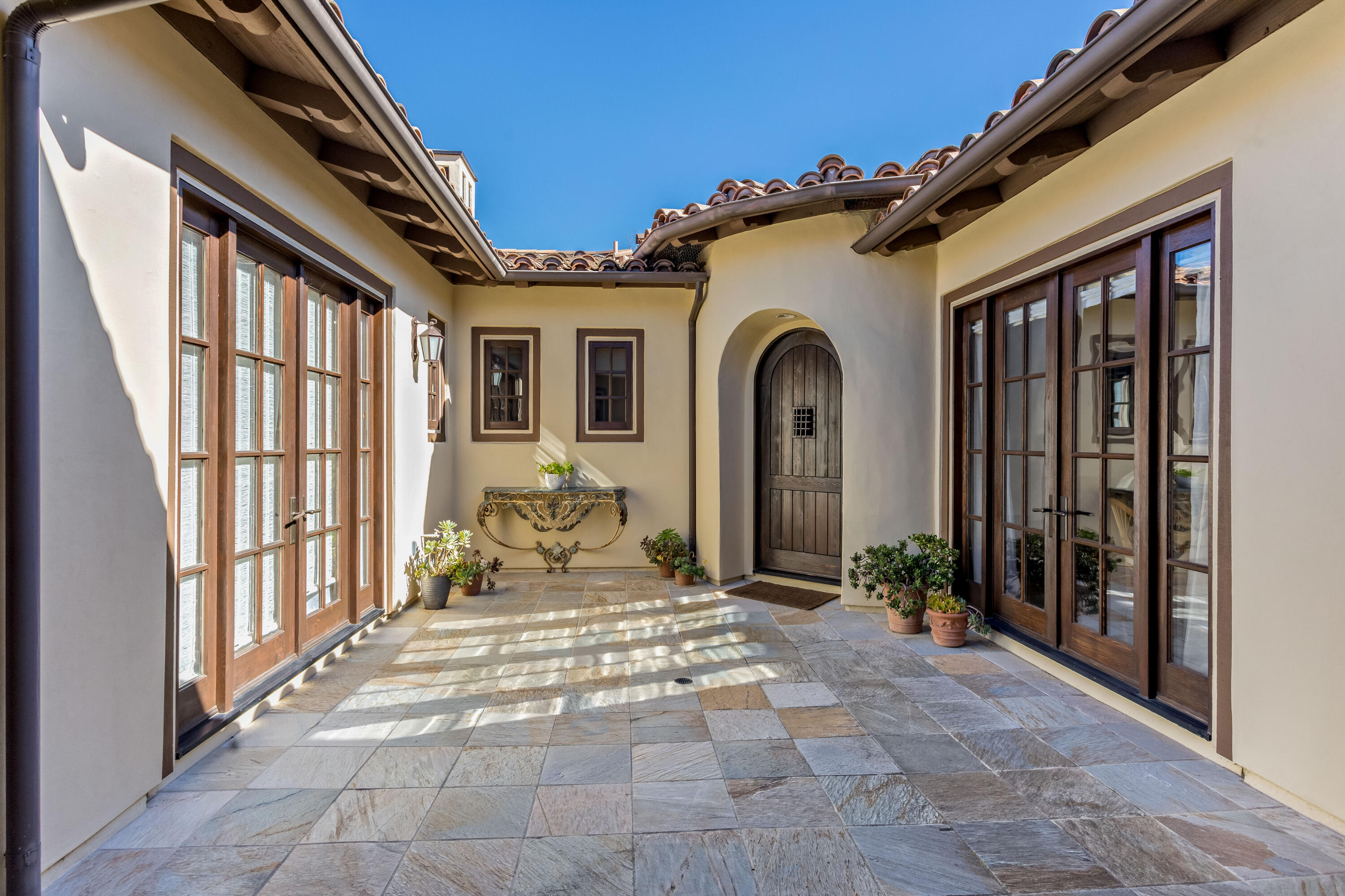 7732 Kestrel Lane Goleta, CA 93117 - Photo 3 of 33 Private Courtyard entry