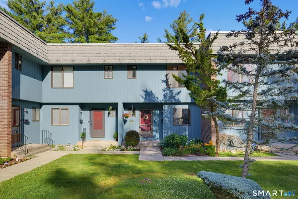 $235,000 | 9 Margo Court, Unit 9, Cromwell, CT 06416